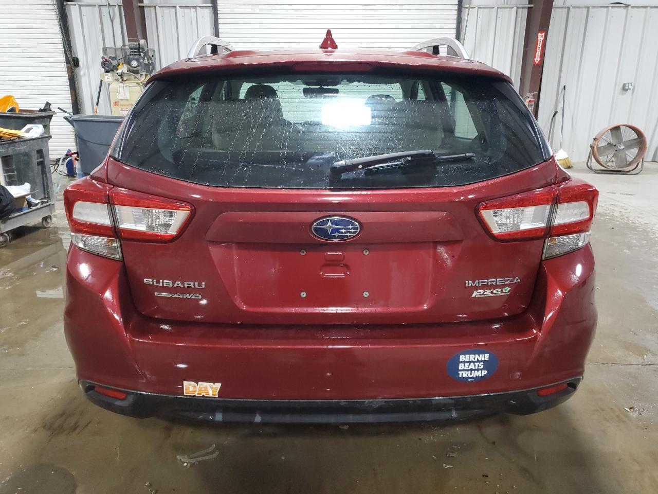 2017 Subaru Impreza Premium - Фото 6