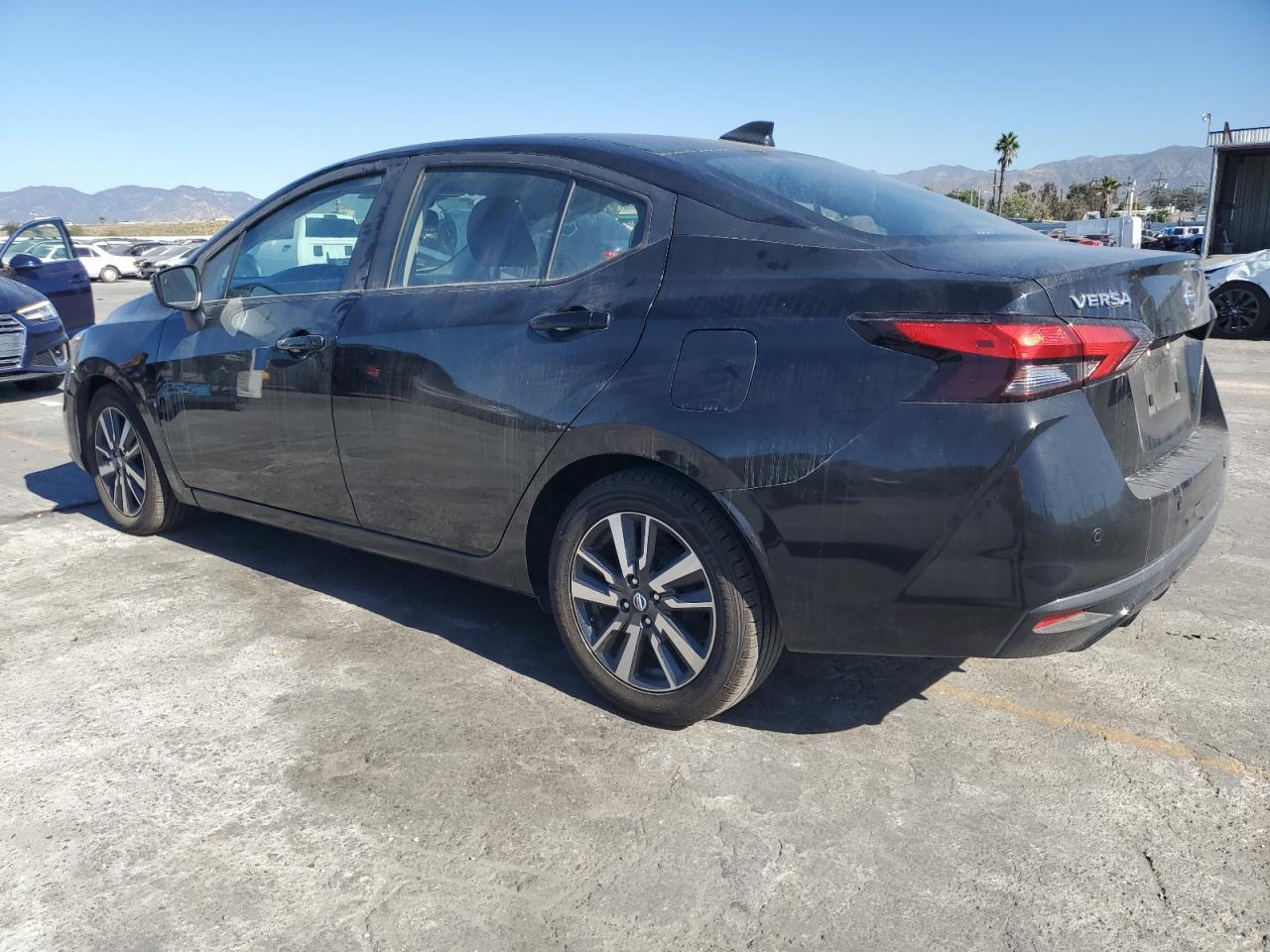 2021 Nissan Versa Sv - Фото 2