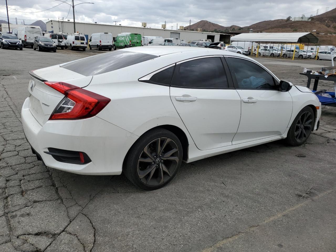 2019 Honda Civic Sport - Фото 3
