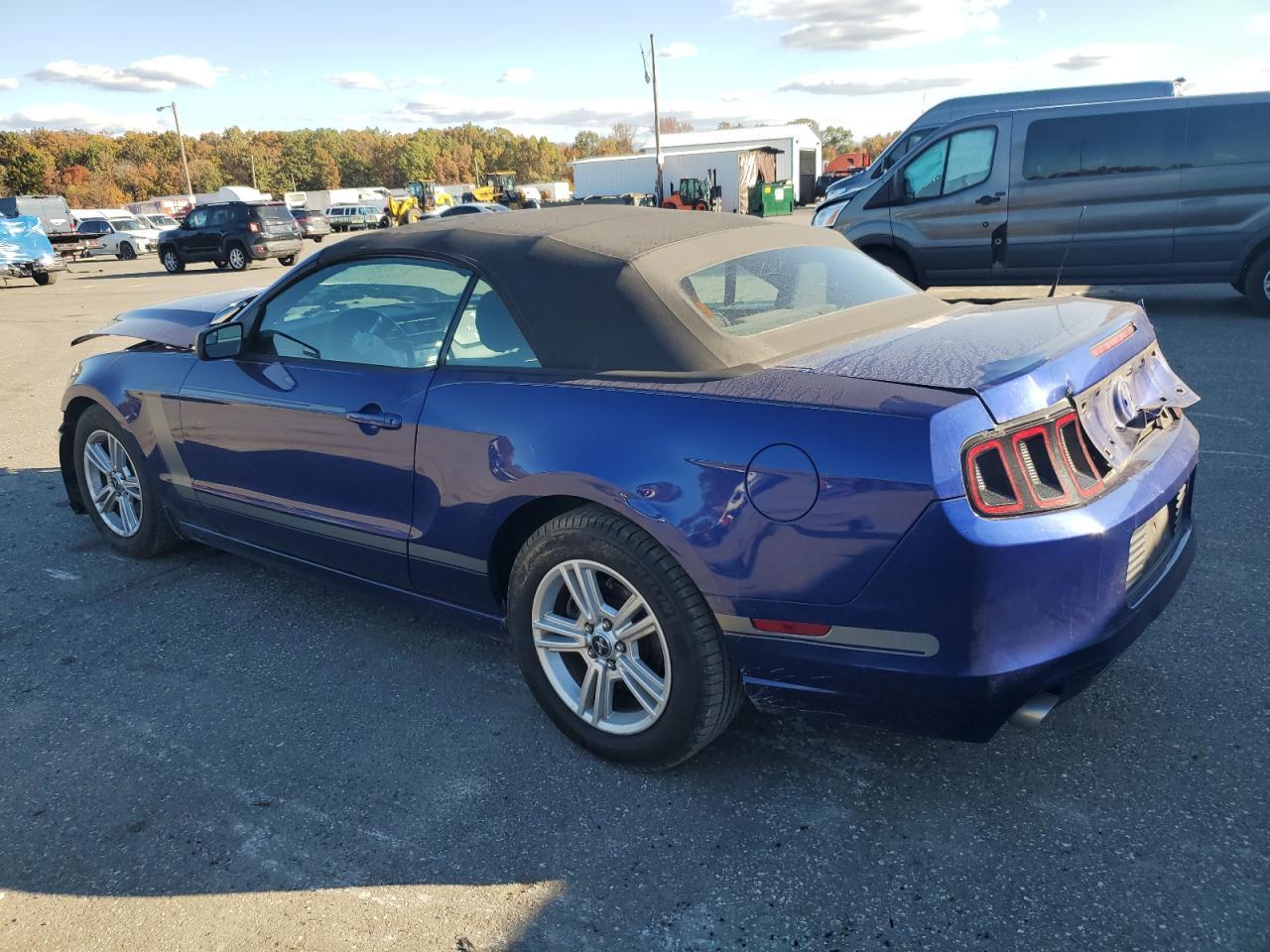 2014 Ford Mustang - Фото 2
