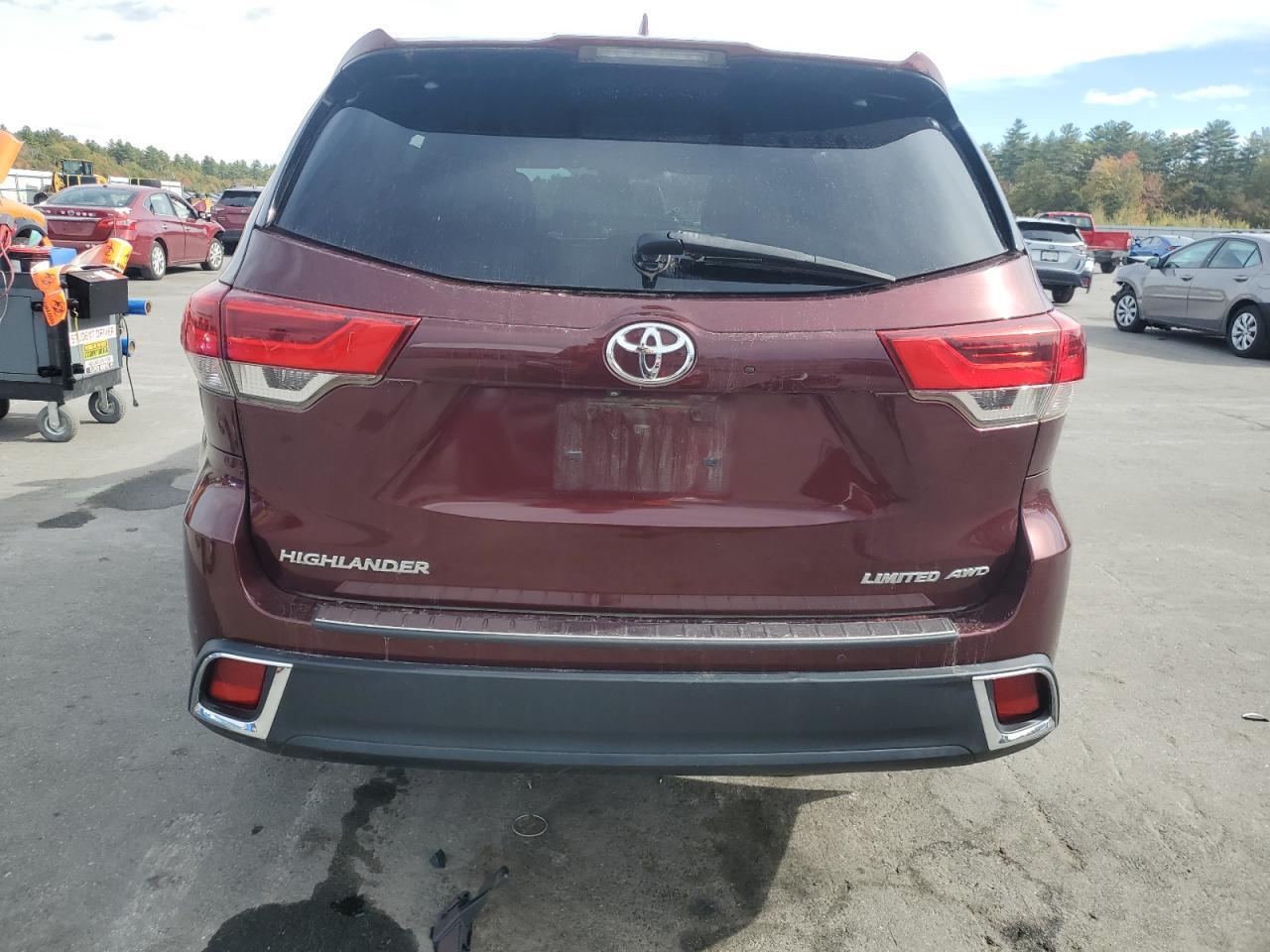 2017 Toyota Highlander Limited - Фото 6