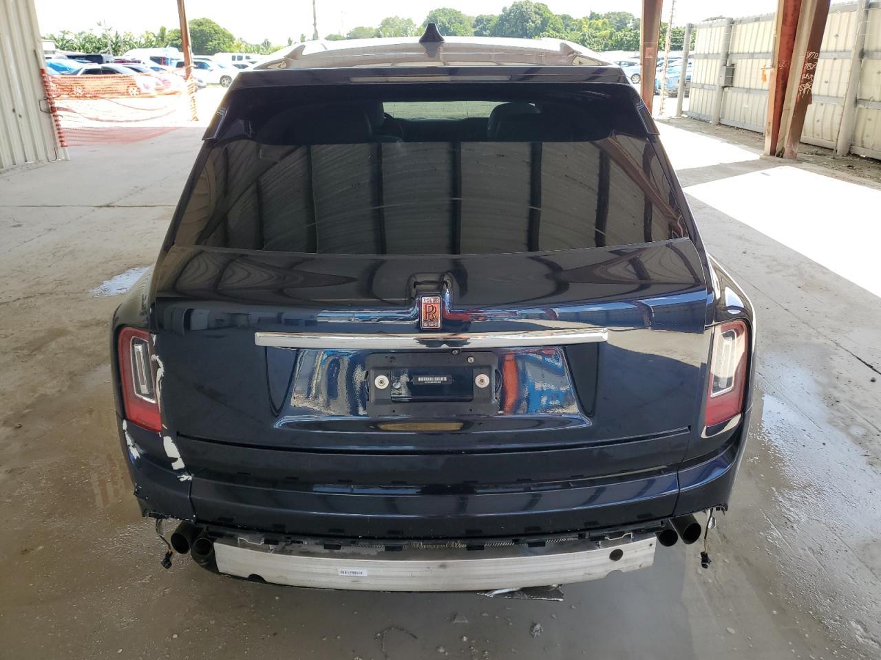 2021 Rolls-Royce Cullinan - Image 6