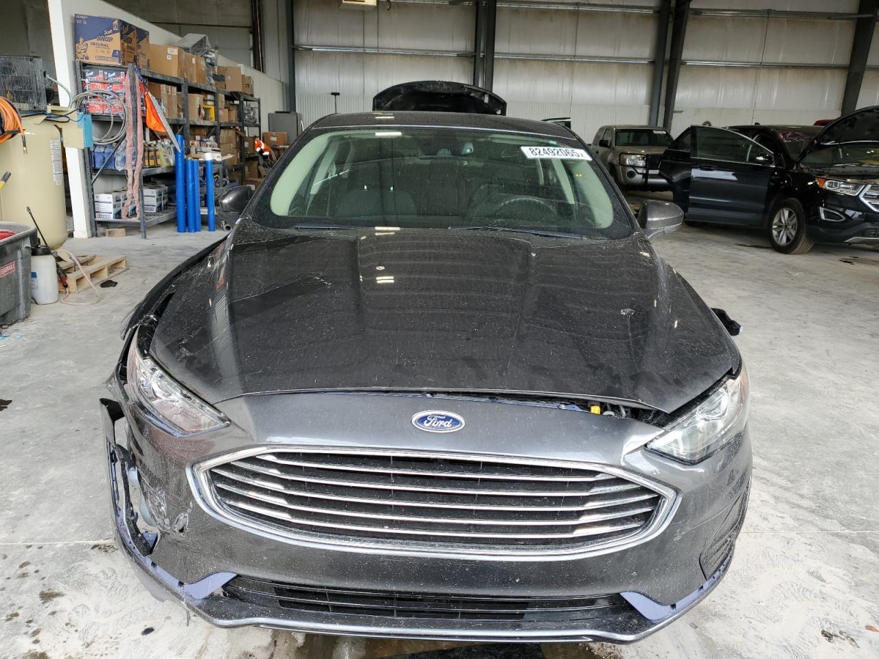 2020 Ford Fusion Se - Image 5