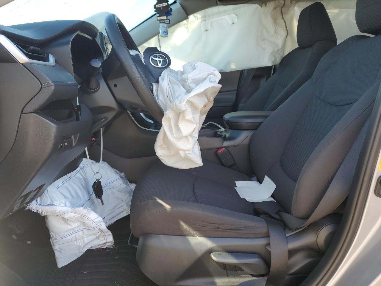 2019 Toyota Rav4 Le - Image 7