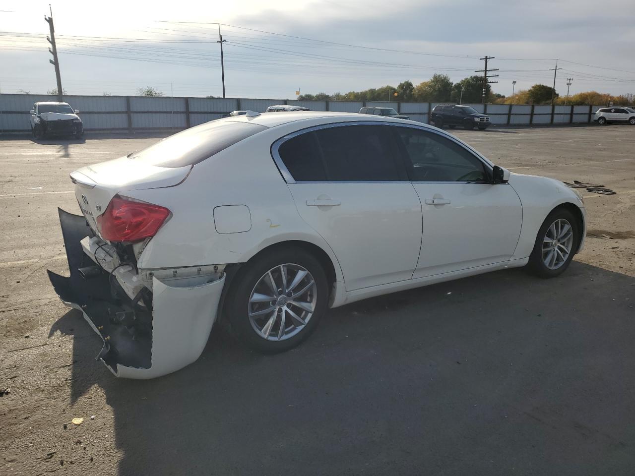 2012 Infiniti G37 Base - Фото 3