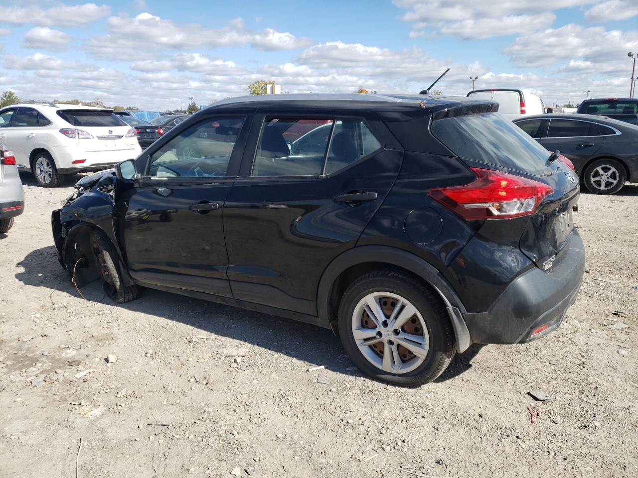 2019 Nissan Kicks S - Фото 2