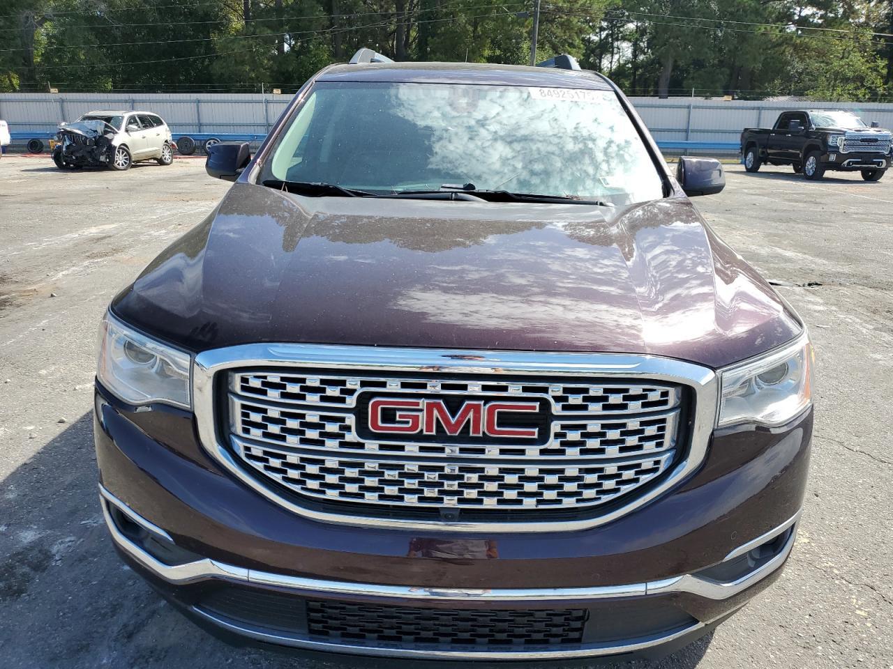 2018 GMC Acadia Denali - Фото 5