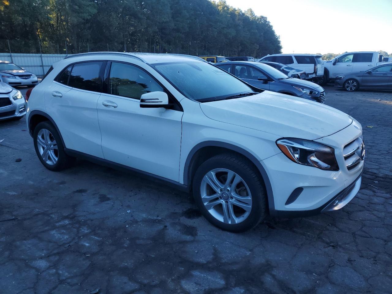 2016 Mercedes-Benz Gla 250 - Image 4