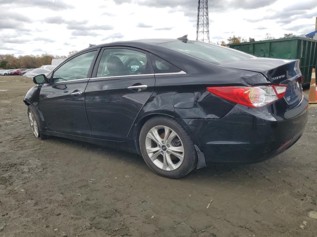 2013 Hyundai Sonata Se - Image 2