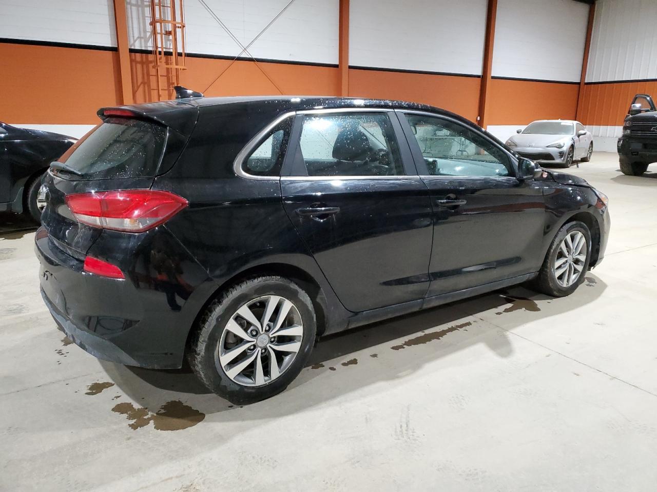 2019 Hyundai Elantra Gt - Фото 3
