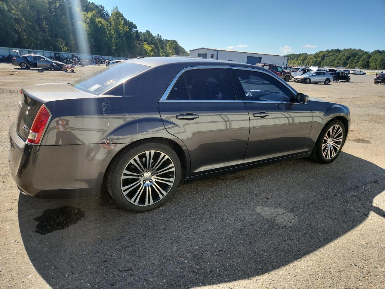 2013 Chrysler 300 S - Image 3