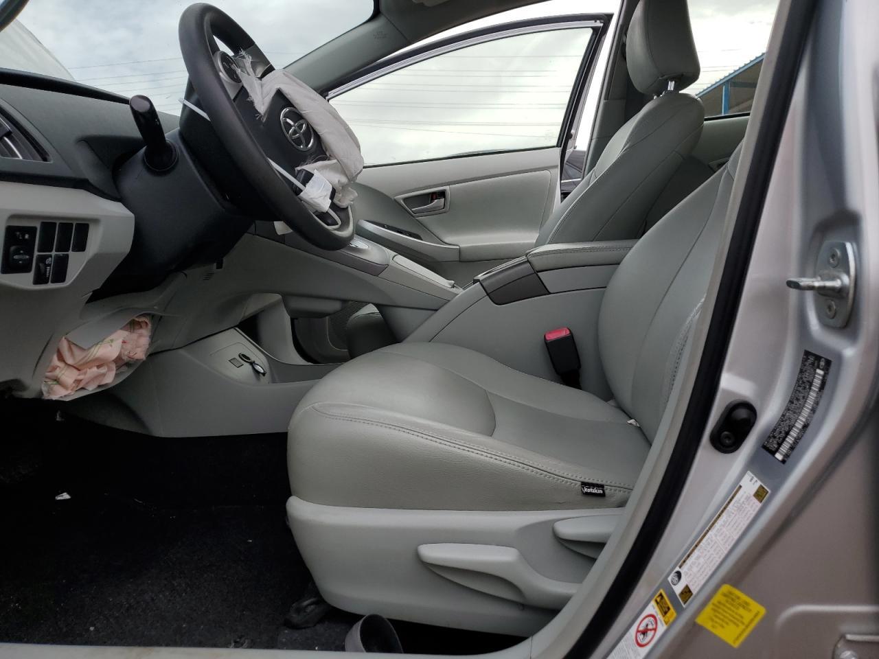 2013 Toyota Prius - Фото 7