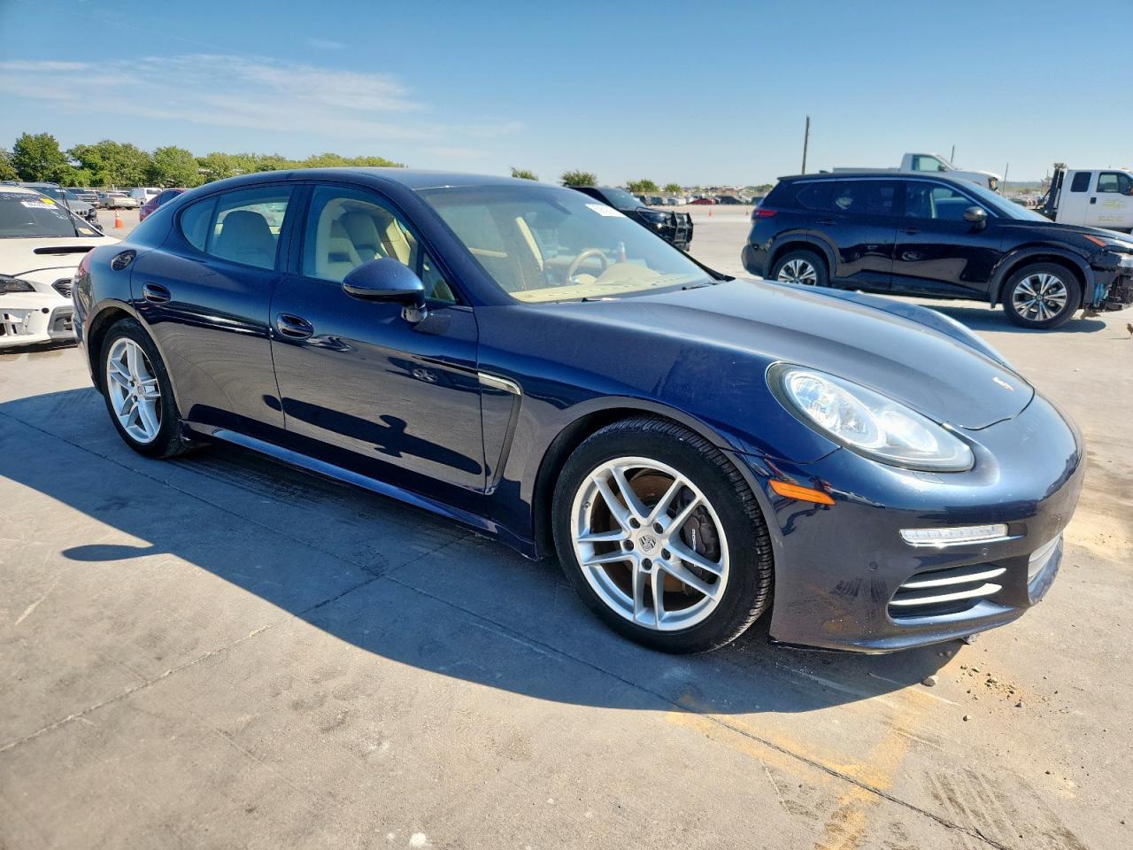 2014 Porsche Panamera 2 - Image 4
