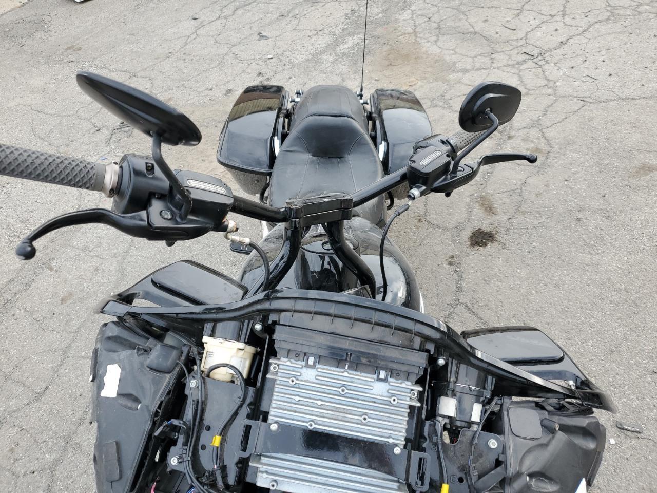 2018 Harley-Davidson Fltrxs Road Glide Special - Фото 5