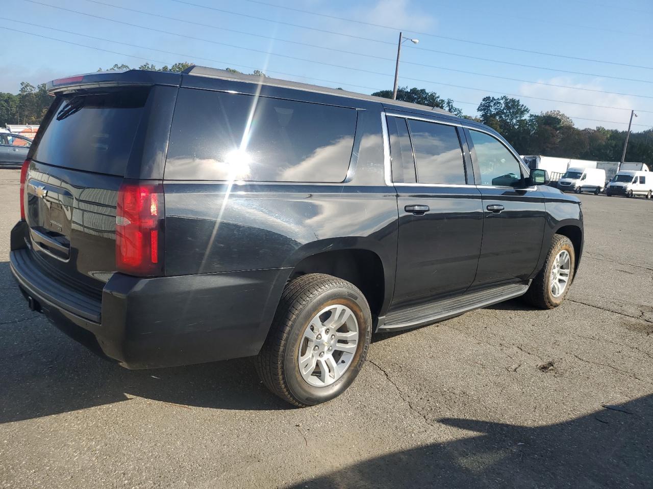 2020 Chevrolet Suburban K1500 Lt - Image 3
