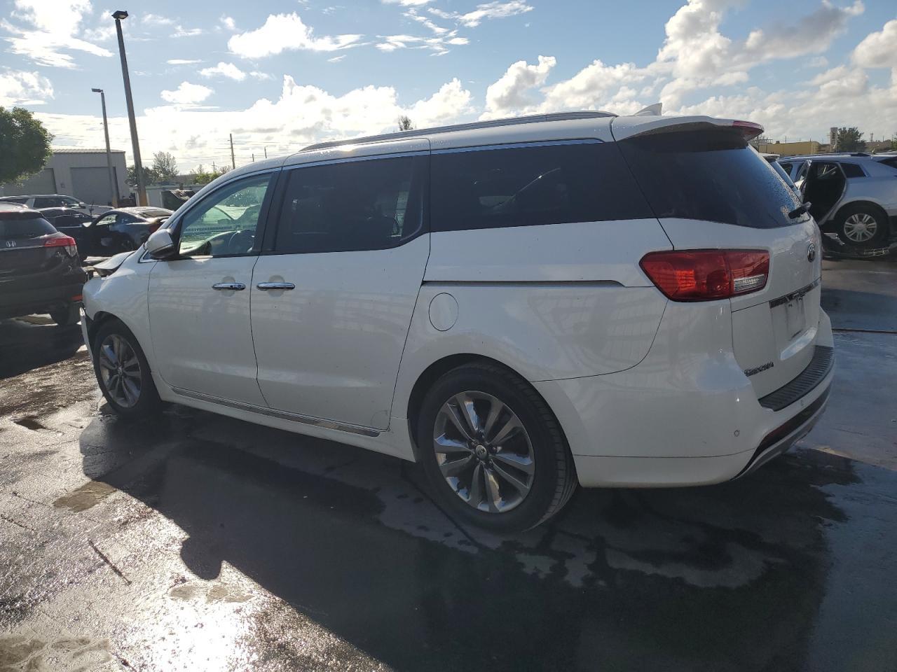 2017 Kia Sedona Sxl - Фото 3