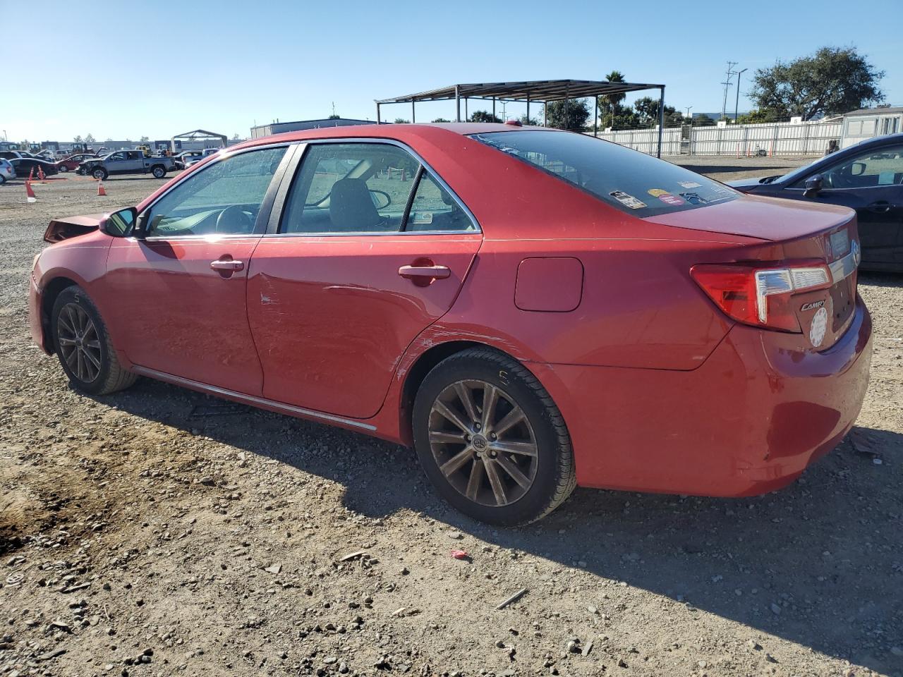 2012 Toyota Camry Base - Фото 2