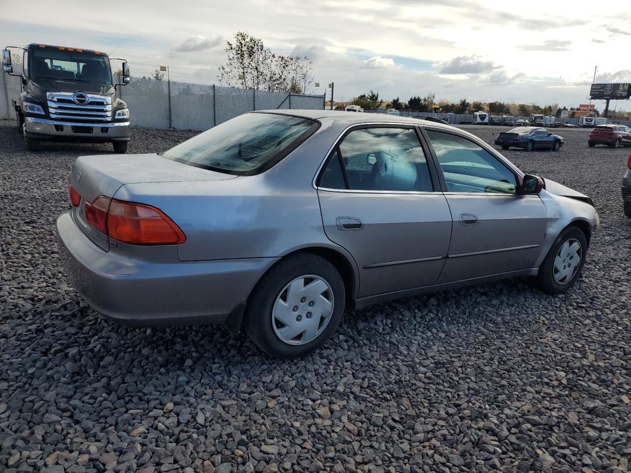 2000 Honda Accord Lx - Image 3