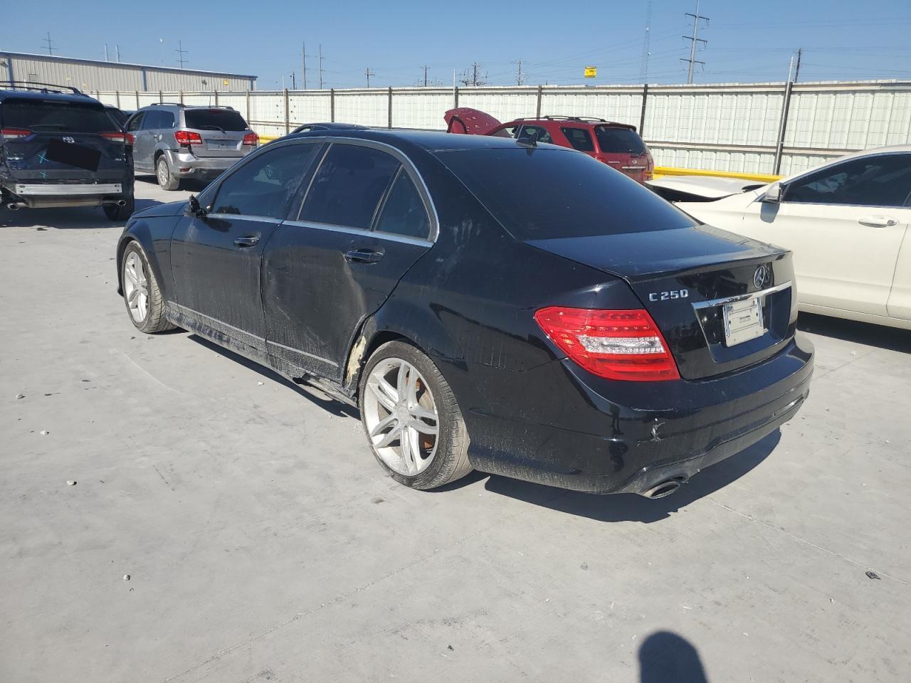 2014 Mercedes-Benz C 250 - Фото 2