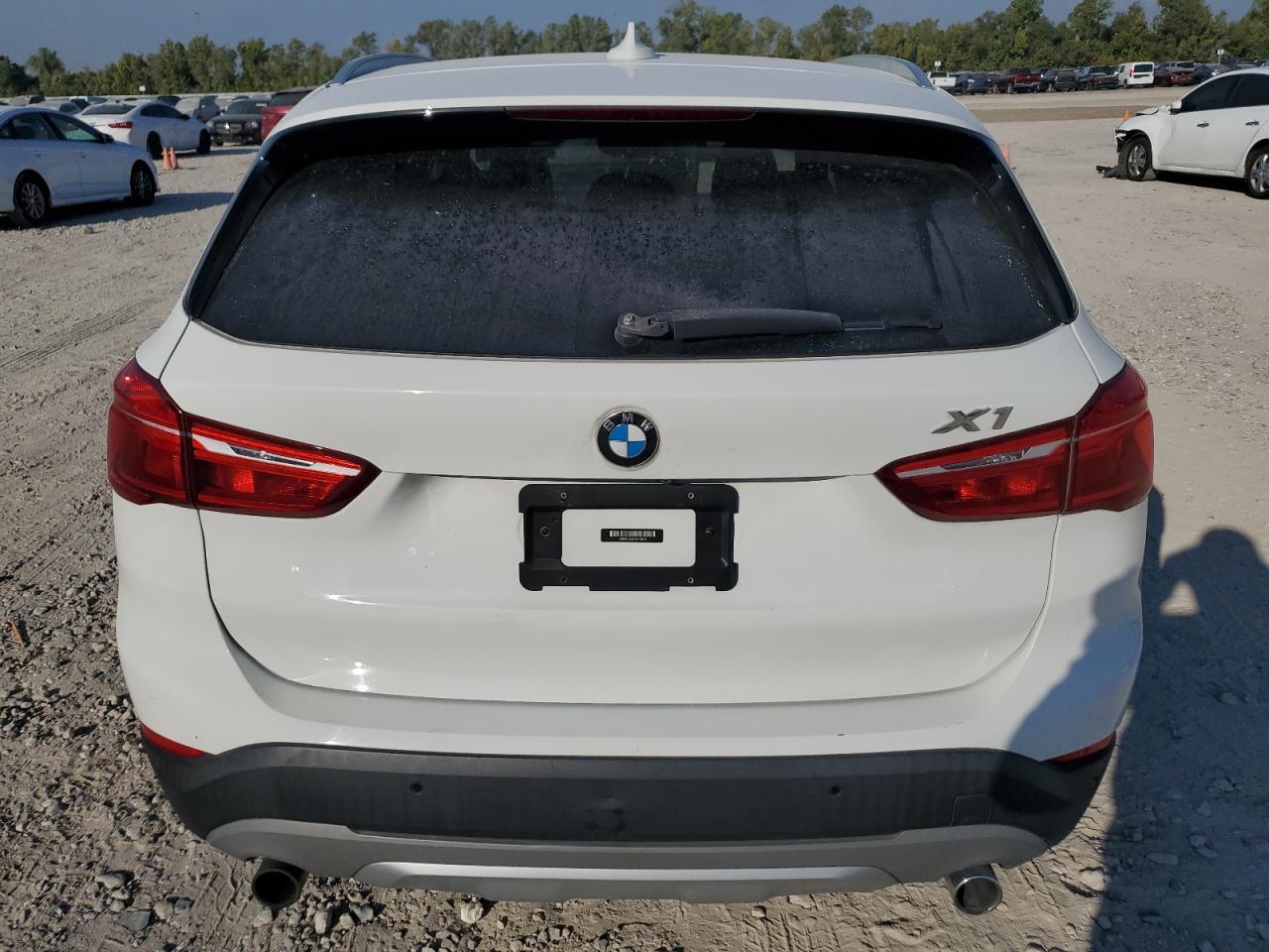 2017 BMW X1 xDrive28I - Фото 6