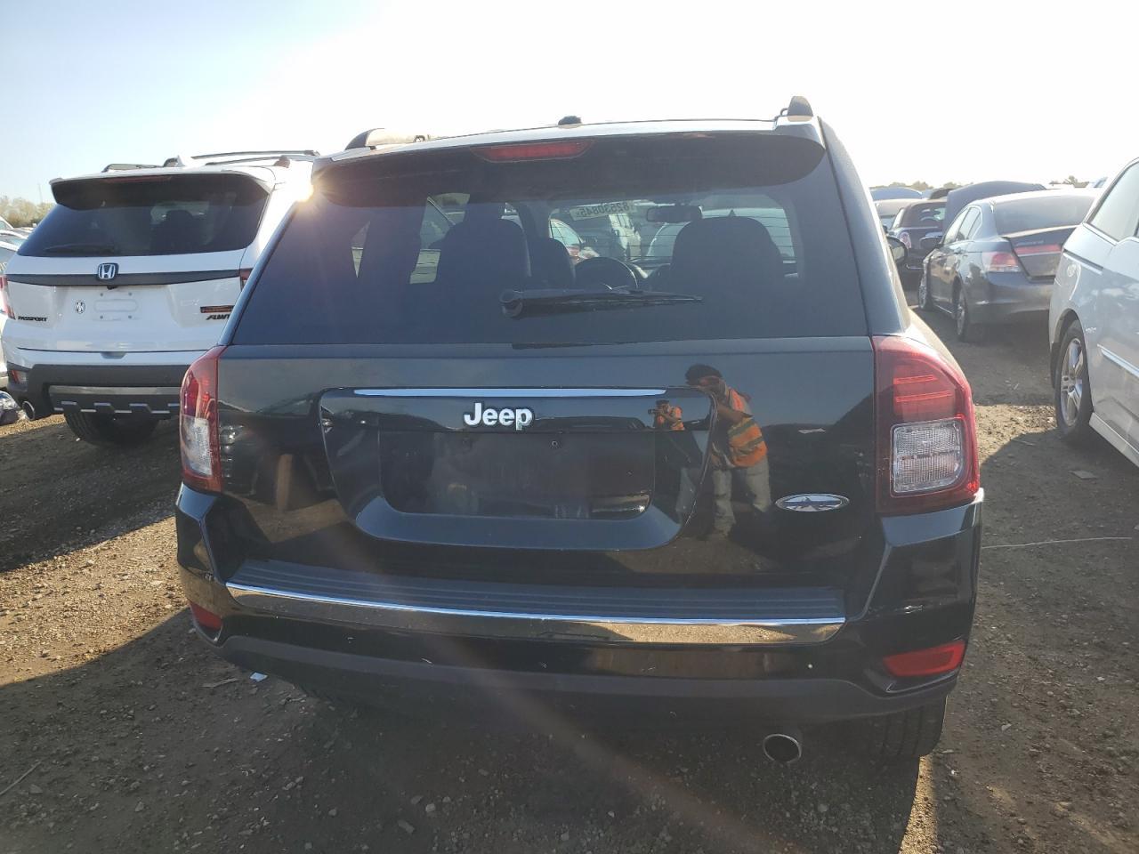 2016 Jeep Compass Latitude - Image 6