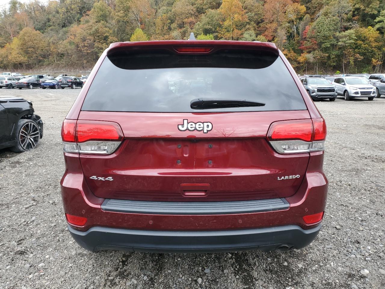 2020 Jeep Grand Cherokee Laredo - Image 6