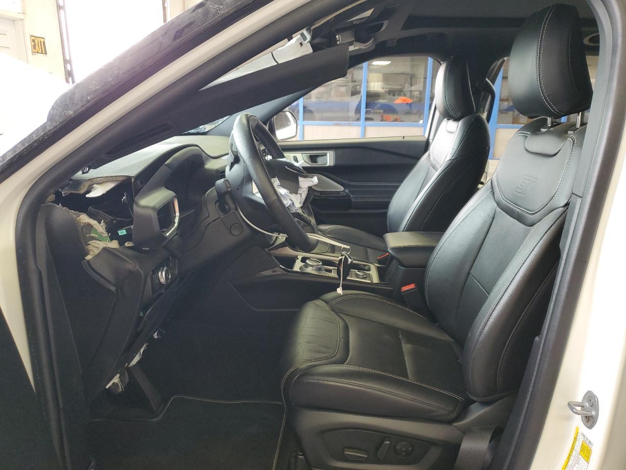2022 Ford Explorer St - Image 7