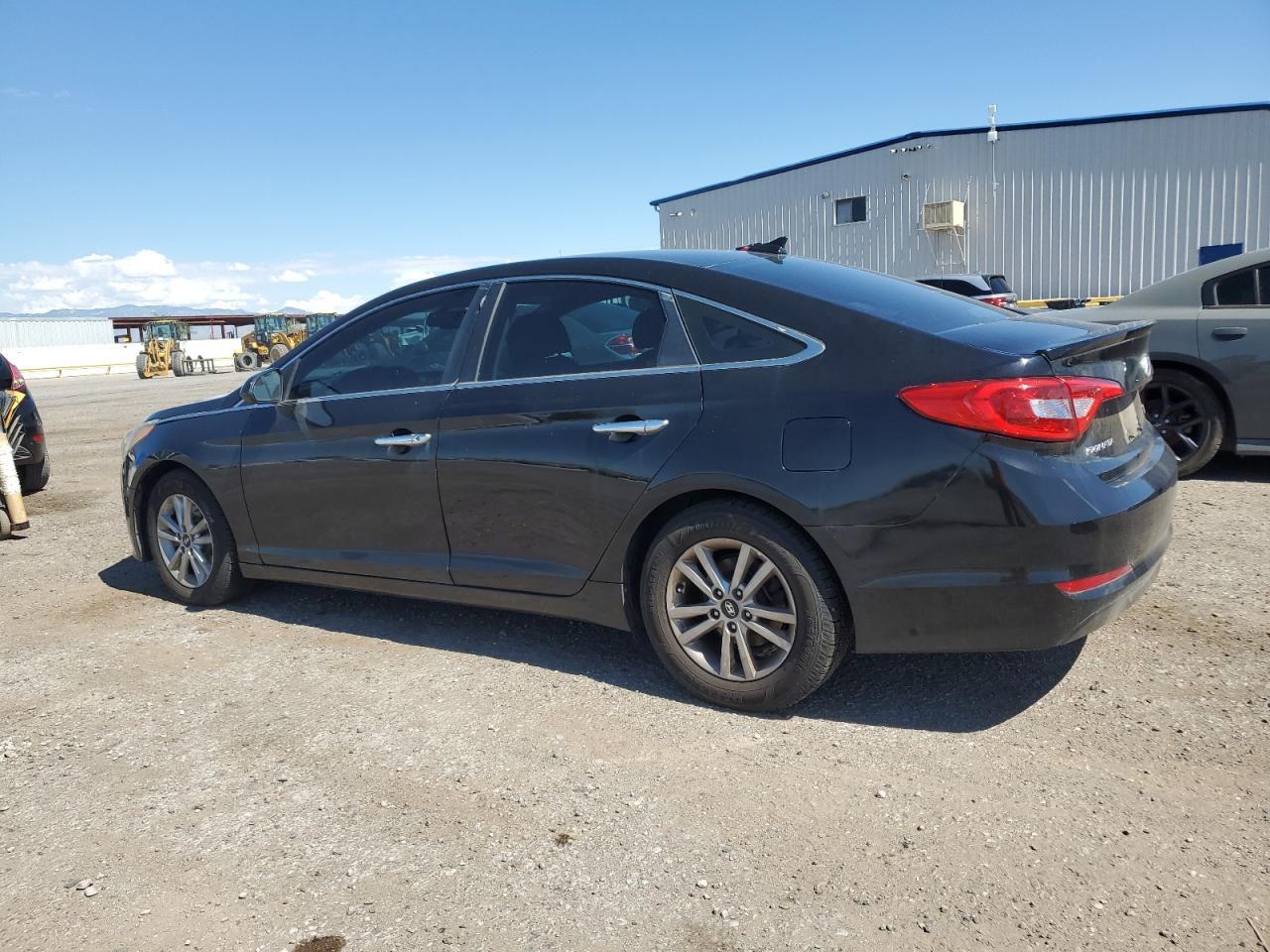 2016 Hyundai Sonata Se - Image 2