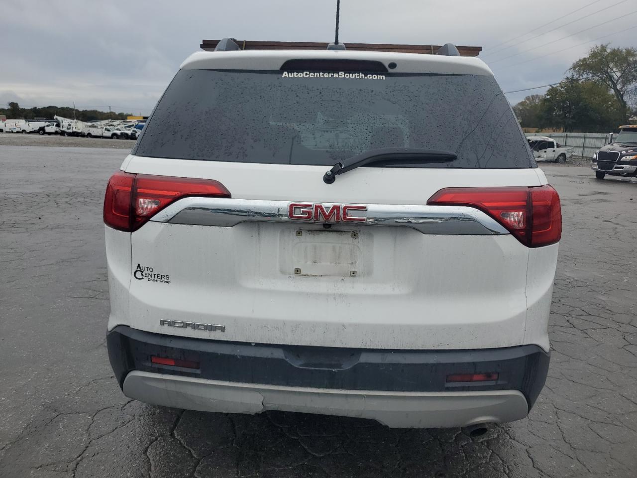 2017 GMC Acadia Sle - Image 6