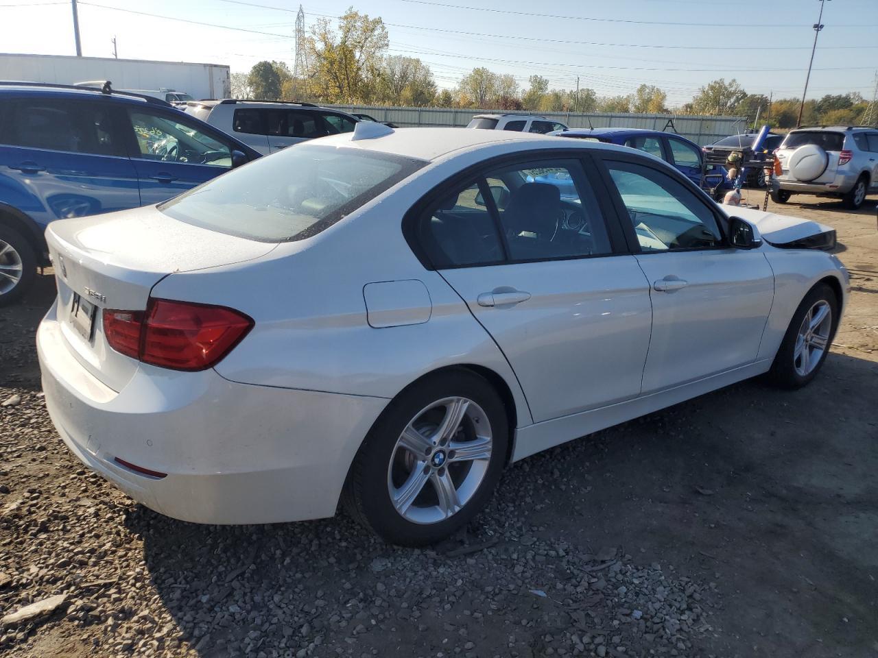 2013 BMW 328 Xi - Image 3
