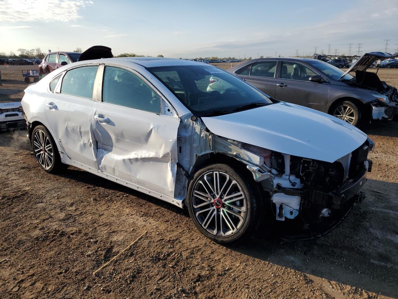 2023 Kia Forte Gt - Фото 4