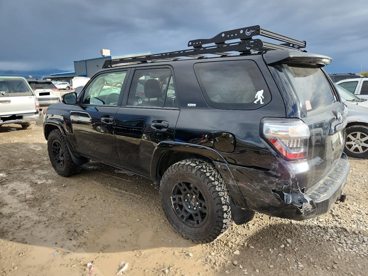 2018 Toyota 4Runner Sr5/Sr5 Premium - Image 2