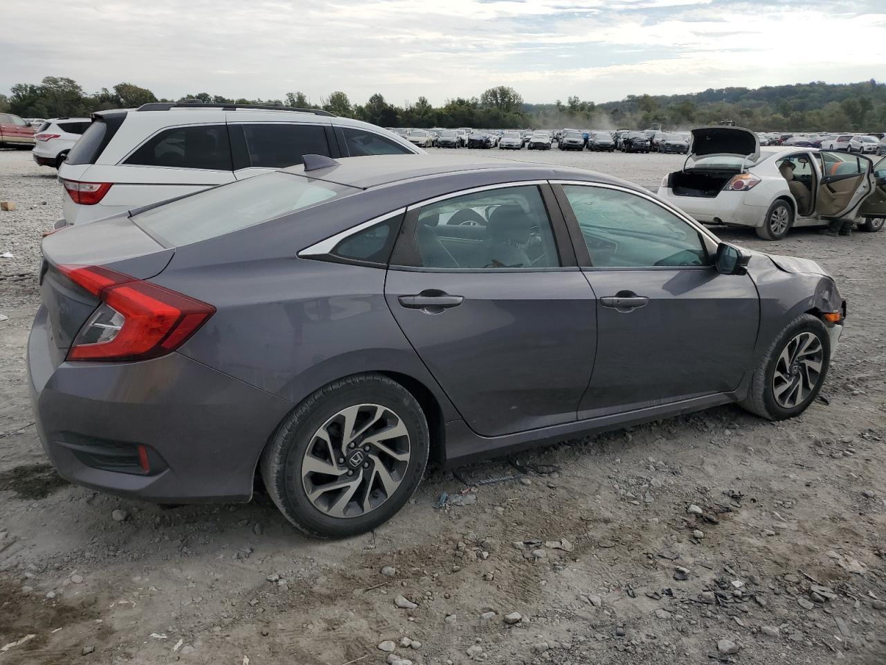 2018 Honda Civic Ex - Image 3