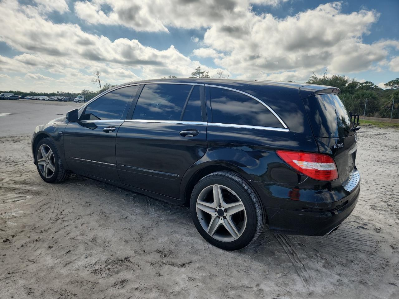 2012 Mercedes-Benz R 350 4Matic - Фото 2