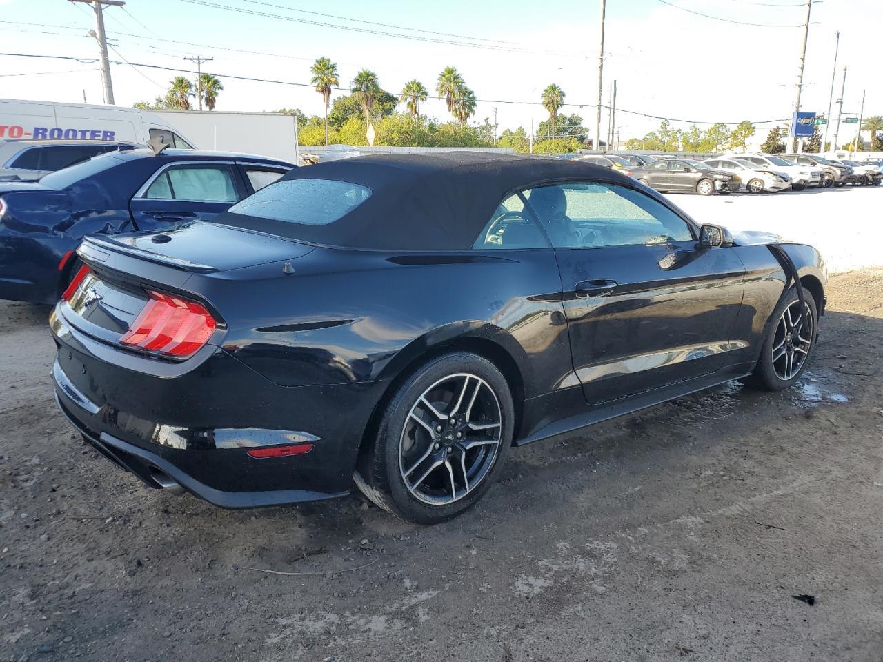 2022 Ford Mustang - Image 3