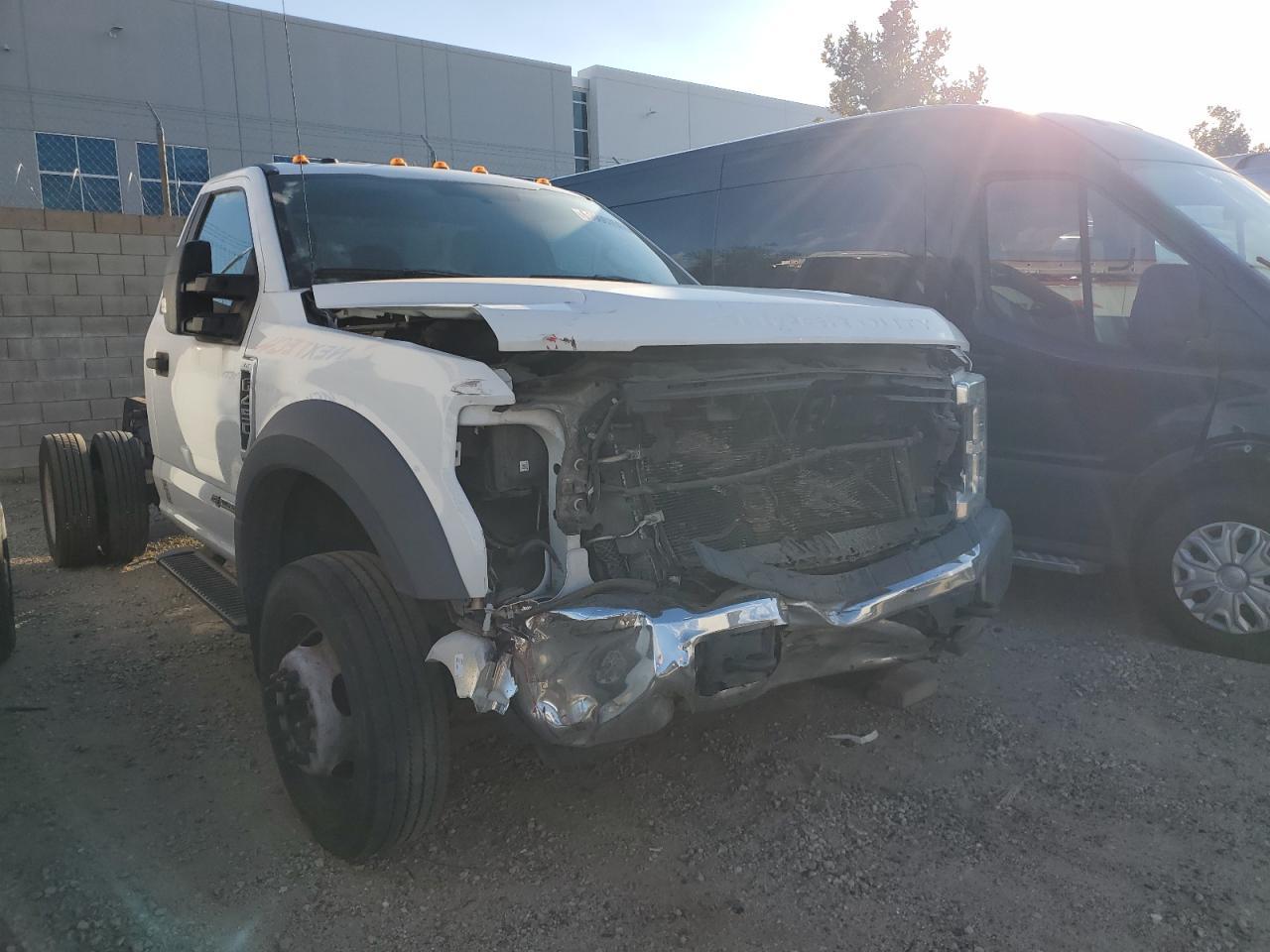 2019 Ford F450 Super Duty - Image 4