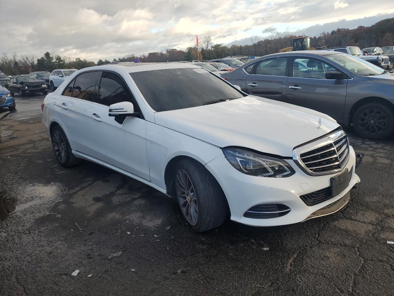 2014 Mercedes-Benz E 350 4Matic - Фото 4