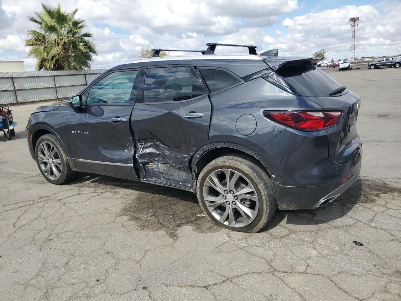 2021 Chevrolet Blazer Premier - Фото 2