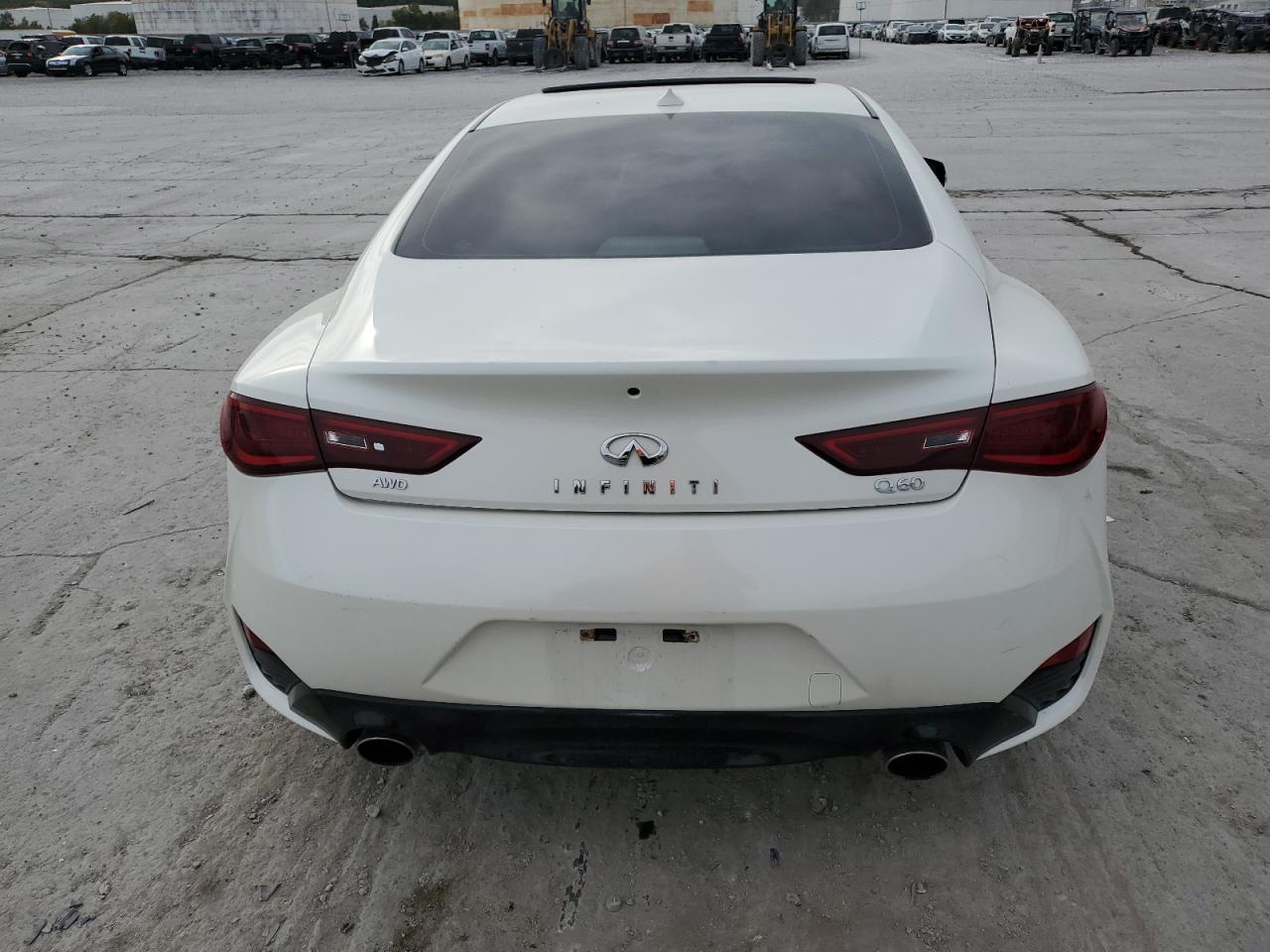2017 Infiniti Q60 Premium - Фото 6