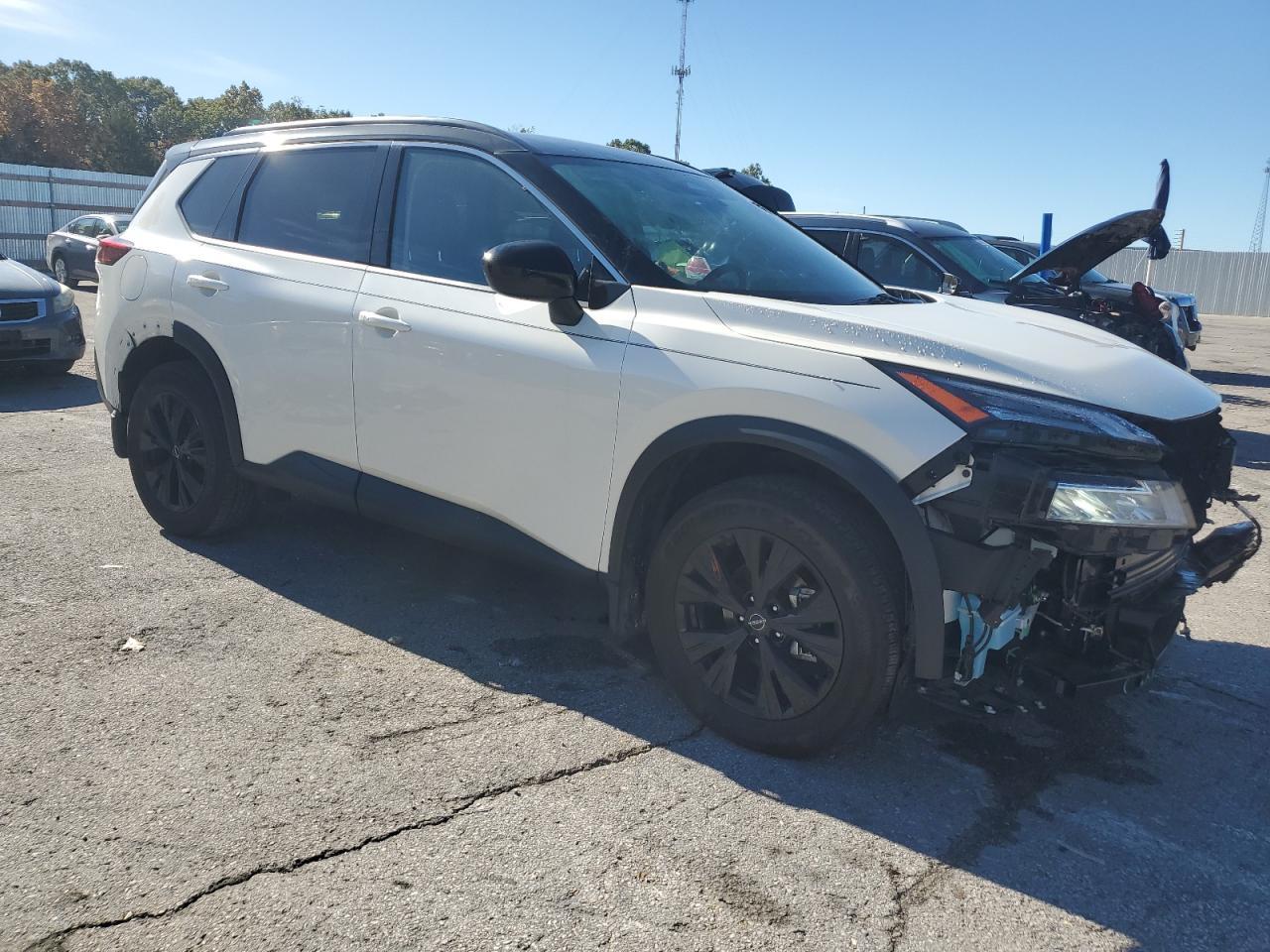 2023 Nissan Rogue Sv - Фото 4