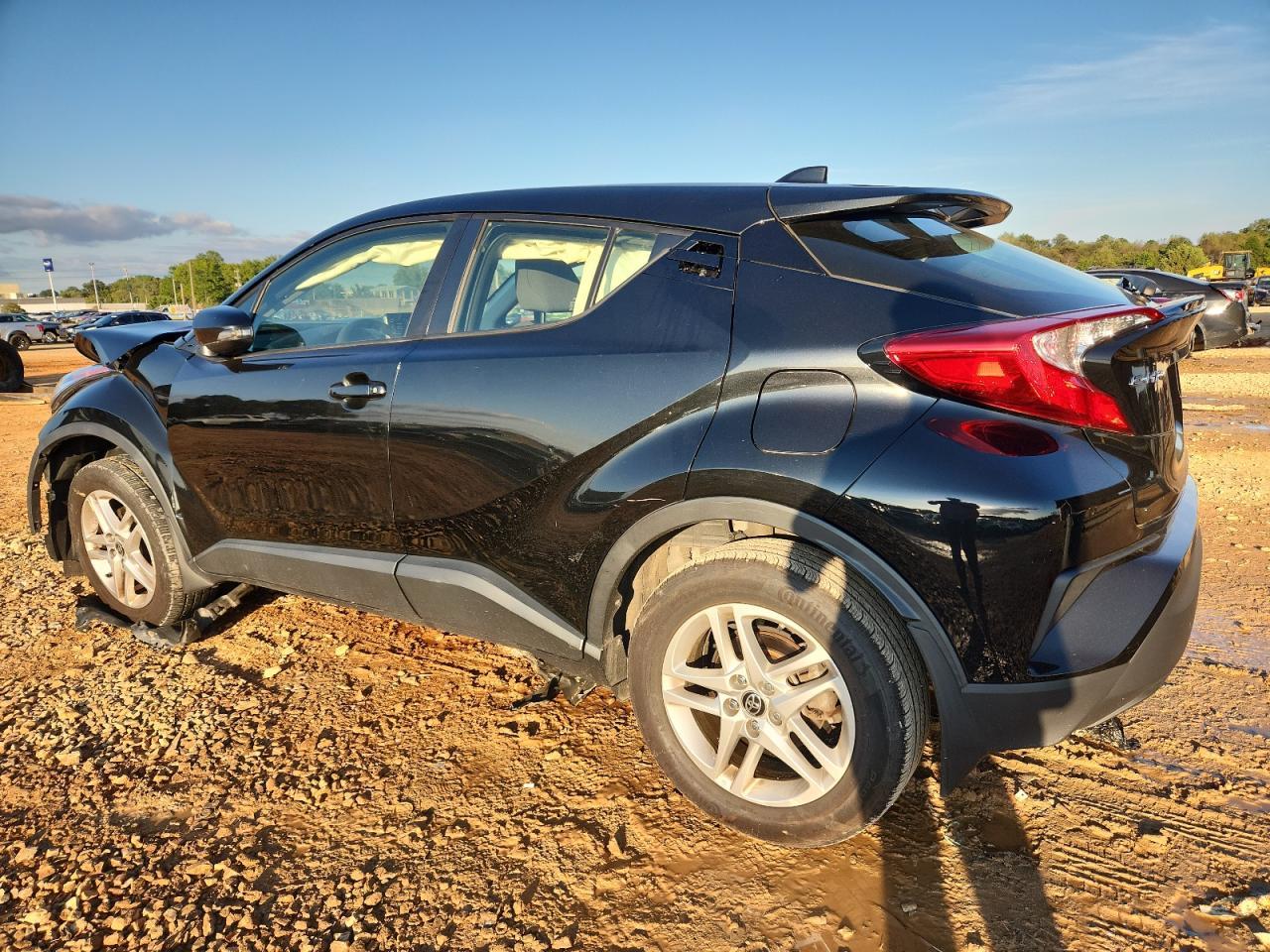 2020 Toyota C-Hr Xle - Image 2