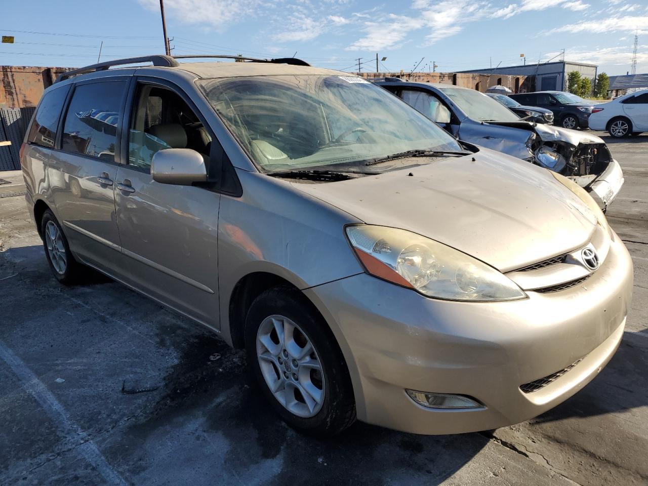 2006 Toyota Sienna Xle - Фото 4