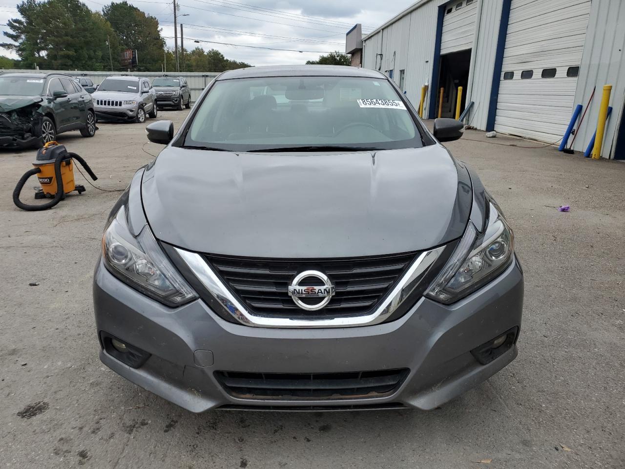 2016 Nissan Altima 2.5 - Image 5