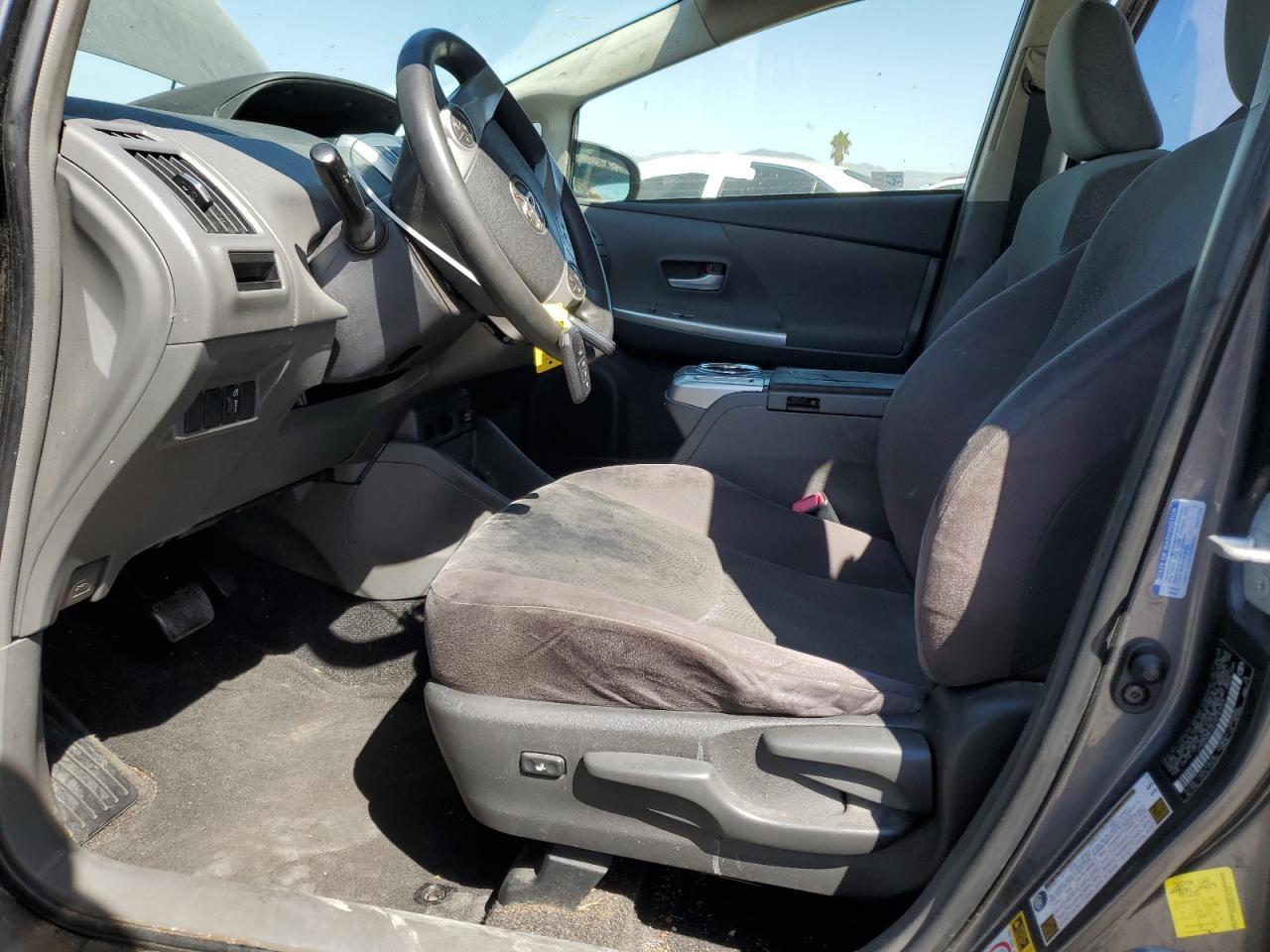 2012 Toyota Prius V - Фото 7