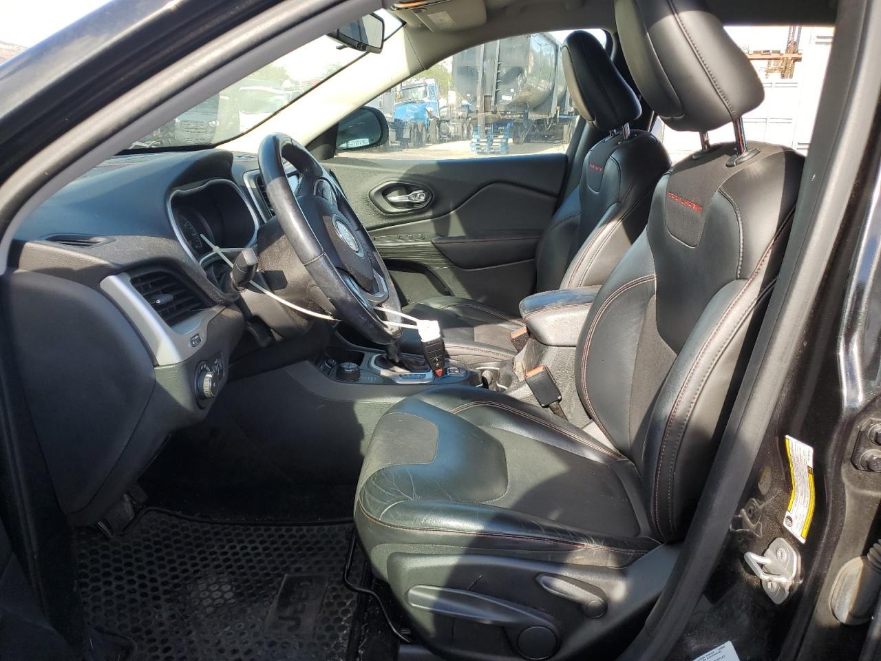 2015 Jeep Cherokee - Фото 7