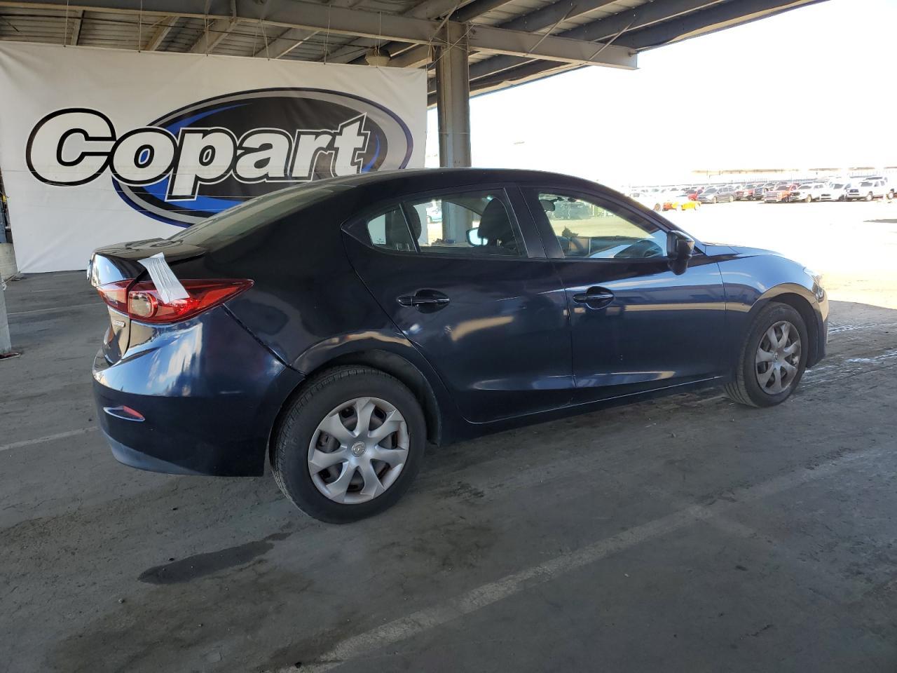 2016 Mazda 3 Sport - Image 3