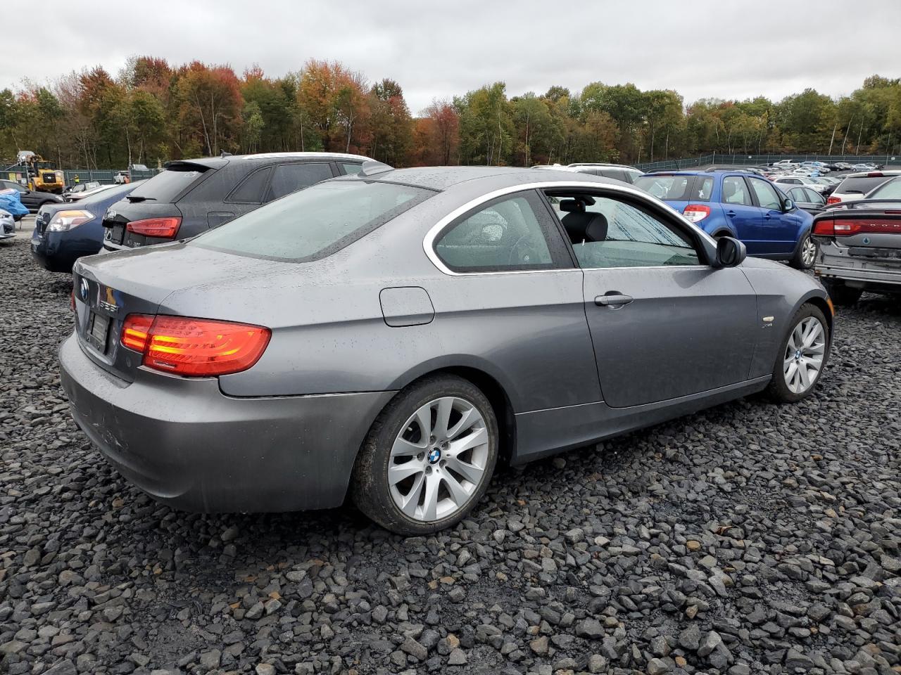 2011 BMW 328 Xi Sulev - Image 3