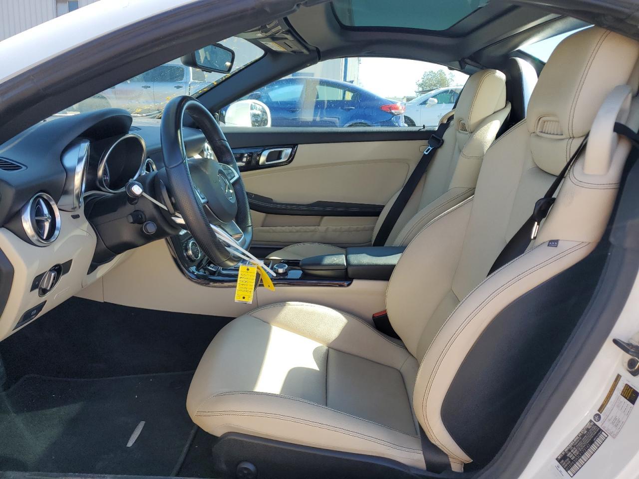 2020 Mercedes-Benz Slc 300 - Image 7