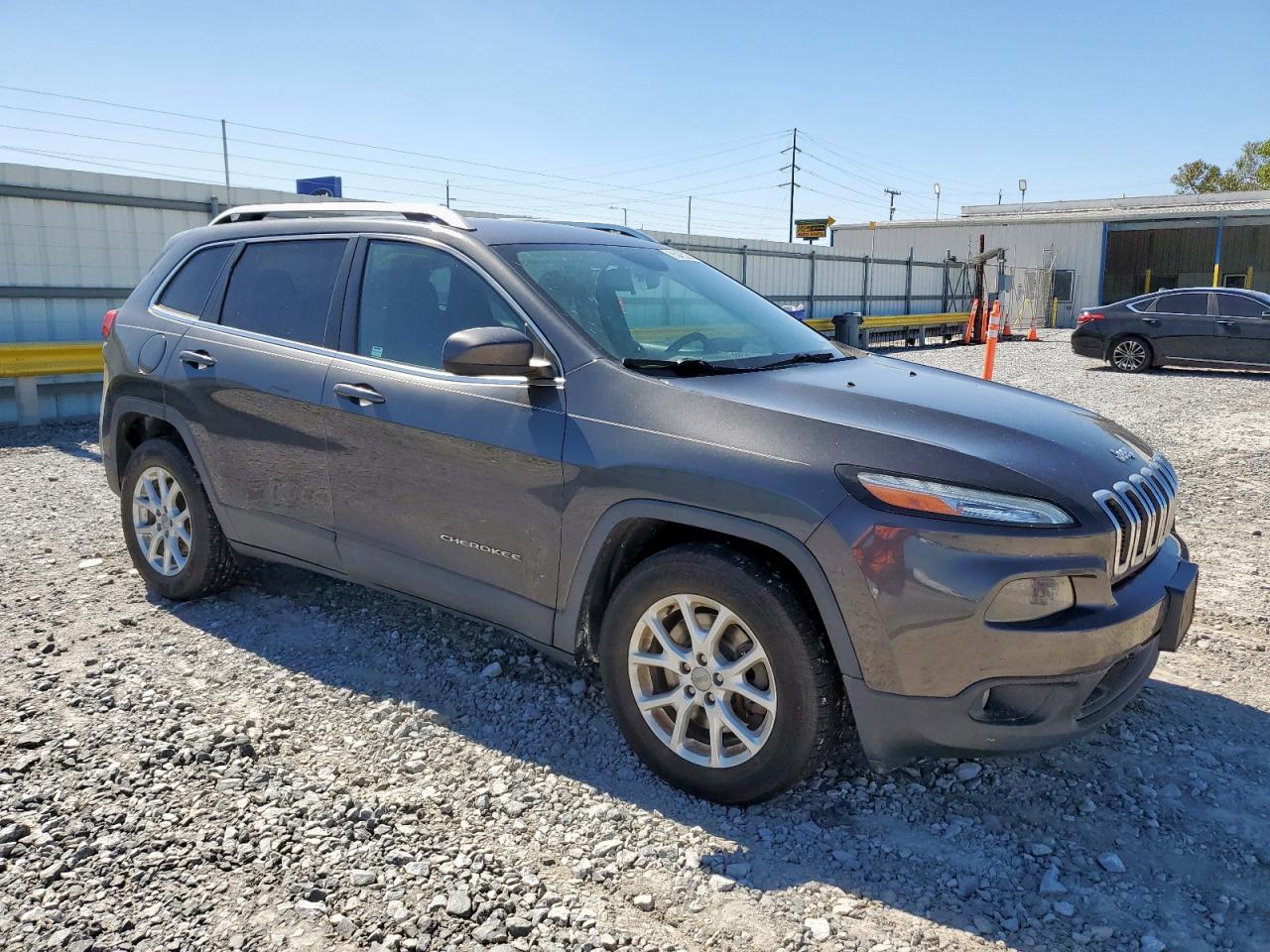 2015 Jeep Cherokee Latitude - Фото 4