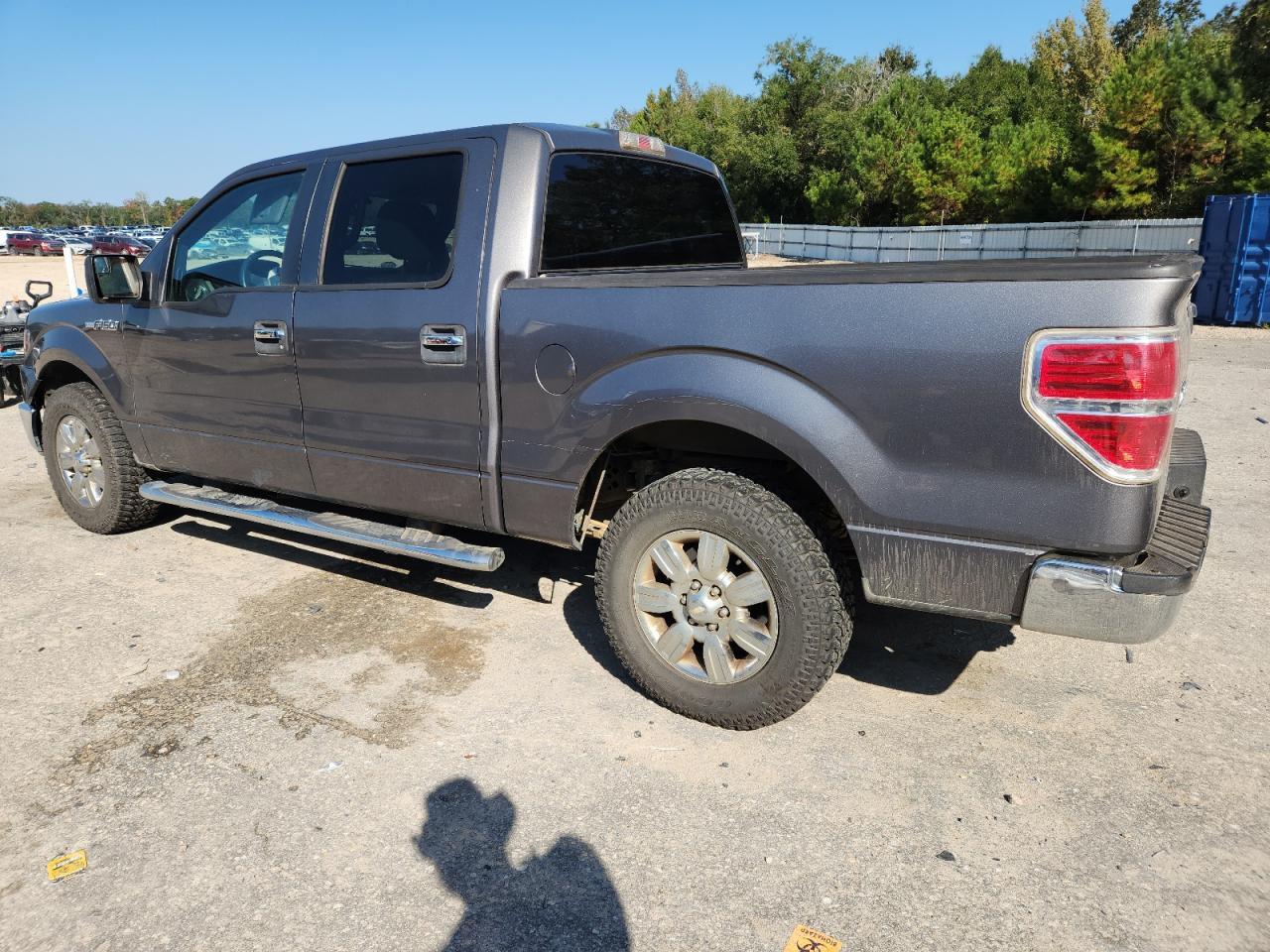 2011 Ford F150 Supercrew - Image 2